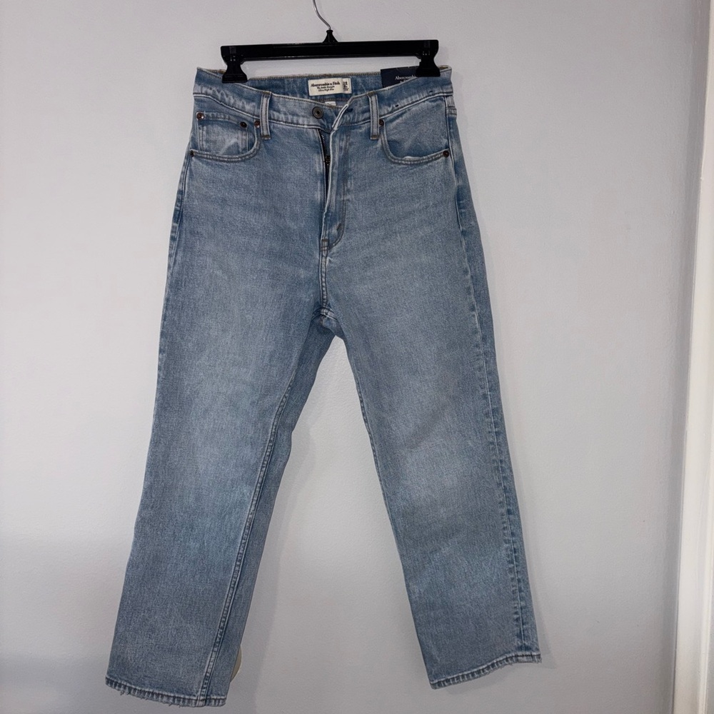Abercrombie & Fitch Light Blue Ankle Straight Jeans